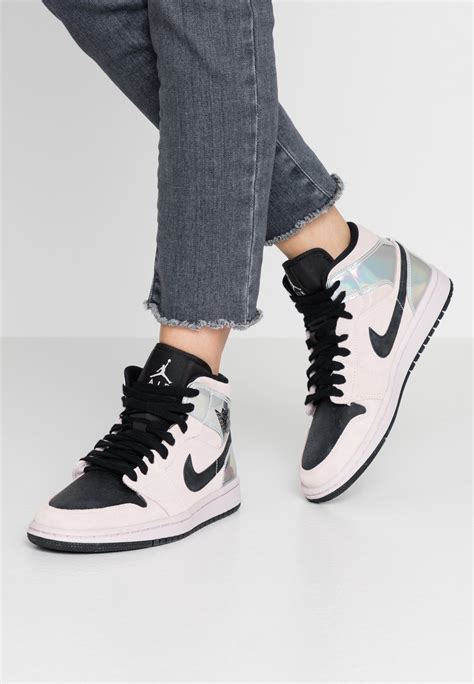 exclusieve nike dames|Nike Jordan 1 dames mid, high & low in exclusieve kleuren .